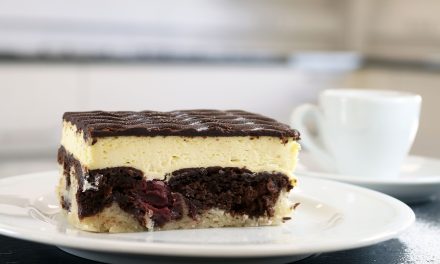 The Lory® Stab creates authentic, plant-based bakery treats